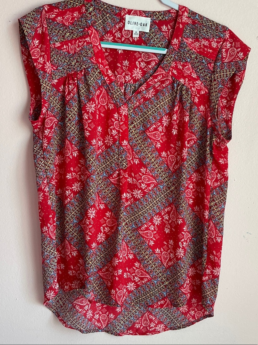 Olive & Oak Red Floral Patchwork V-Neck Cap-Sleeve Top